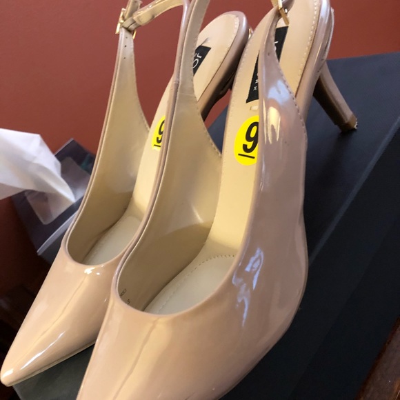 Used Jones new york mid heel shoe number 9 - Picture 1 of 5